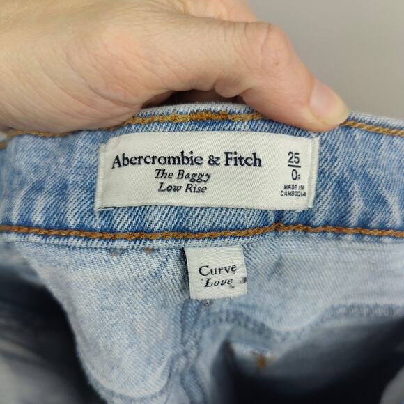 Abercrombie & Fitch‎ The Baggy Low Rise Jeans Womens 25 0R Light Wash Y2K 90s - Picture 7 of 9
